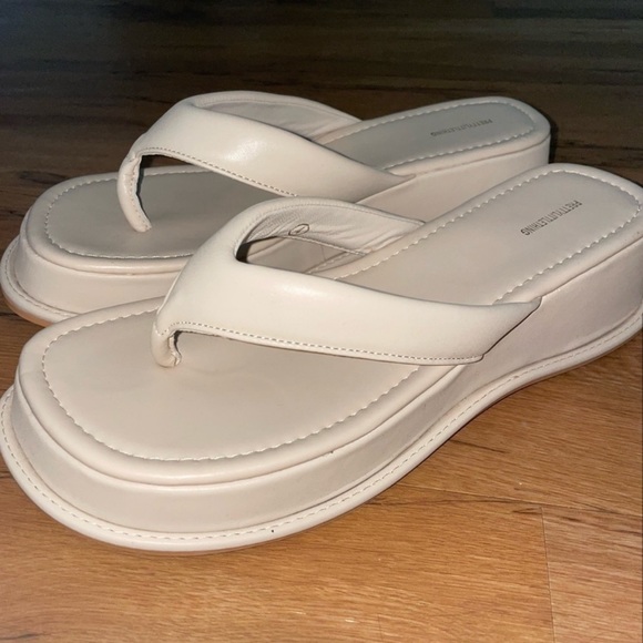 PLT Cream PU Toe Thong Platform Mule Sandals - Picture 6 of 6